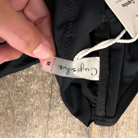 SCALLOPED CUT OUT ONE PIECE SWIMSUIT NO STRAPS - Picture 4 of 4